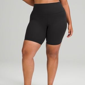 Great condition Lululemon Align high rise short 8”